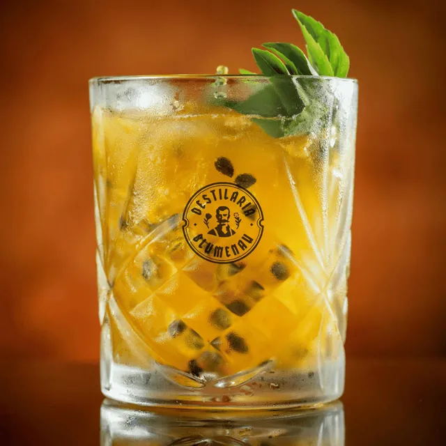 Drink Mara Mango The Bravalley, servido para apreciação